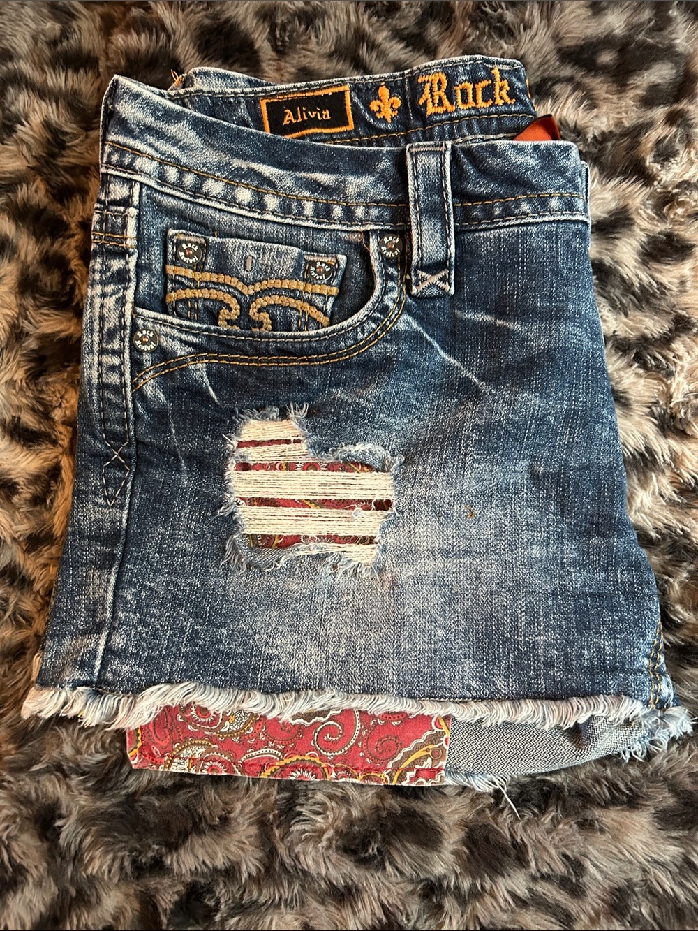 Rock Revival tag size 30 peekaboo pocket shorts